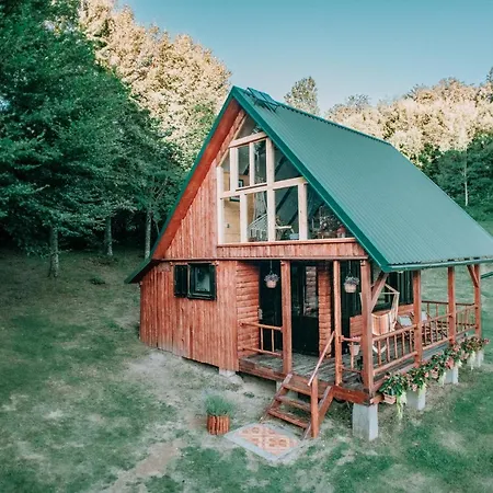 Koliba Sume Pjevaju - Robinzonski Smjestaj, Struja 12 V, Voda Iz Cisterne Mrkopalj