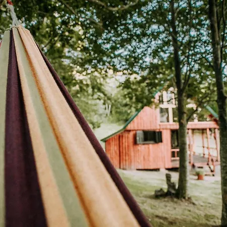 Koliba Sume Pjevaju - Robinzonski Smjestaj, Struja 12 V, Voda Iz Cisterne