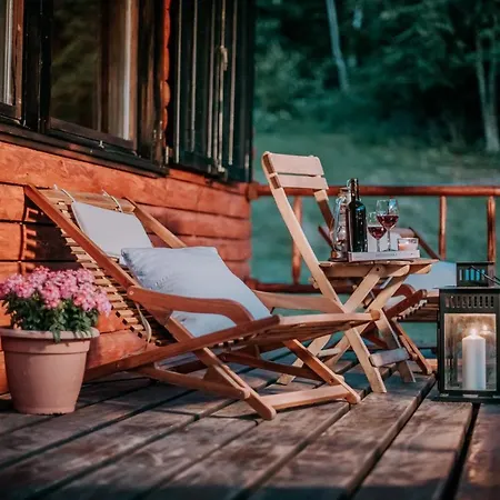 Koliba Sume Pjevaju - Robinzonski Smjestaj, Struja 12 V, Voda Iz Cisterne Chalet Mrkopalj