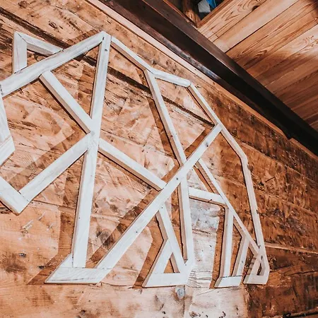 Koliba Sume Pjevaju - Robinzonski Smjestaj, Struja 12 V, Voda Iz Cisterne Alpesi faház Mrkopalj