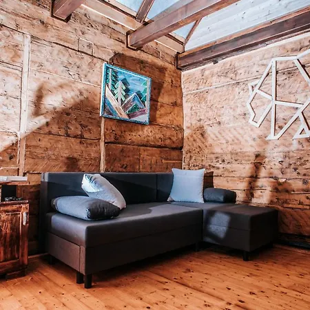 Alpesi faház Koliba Sume Pjevaju - Robinzonski Smjestaj, Struja 12 V, Voda Iz Cisterne *