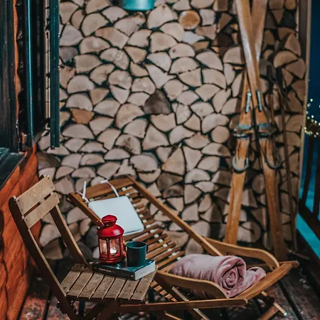 Koliba Sume Pjevaju - Robinzonski Smjestaj, Struja 12 V, Voda Iz Cisterne Mrkopalj